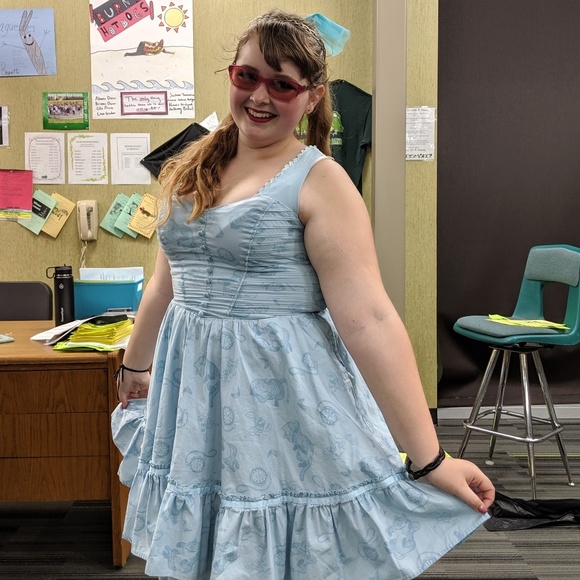 Meet your Posher, Caroline - Picture 1 of 1